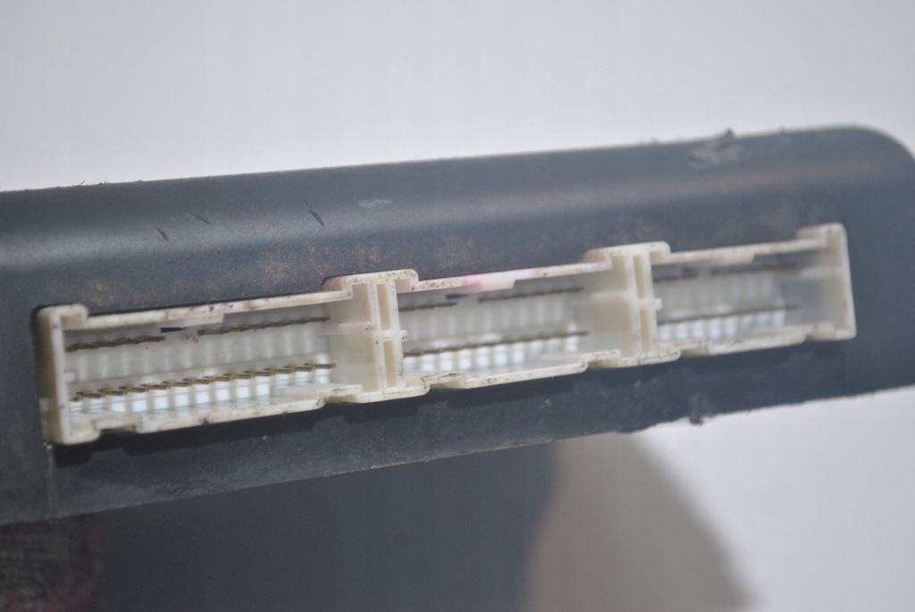 фото №8, Блок керування модуль комфорту hyundai tucson 2.0 crdi 95400-2e210