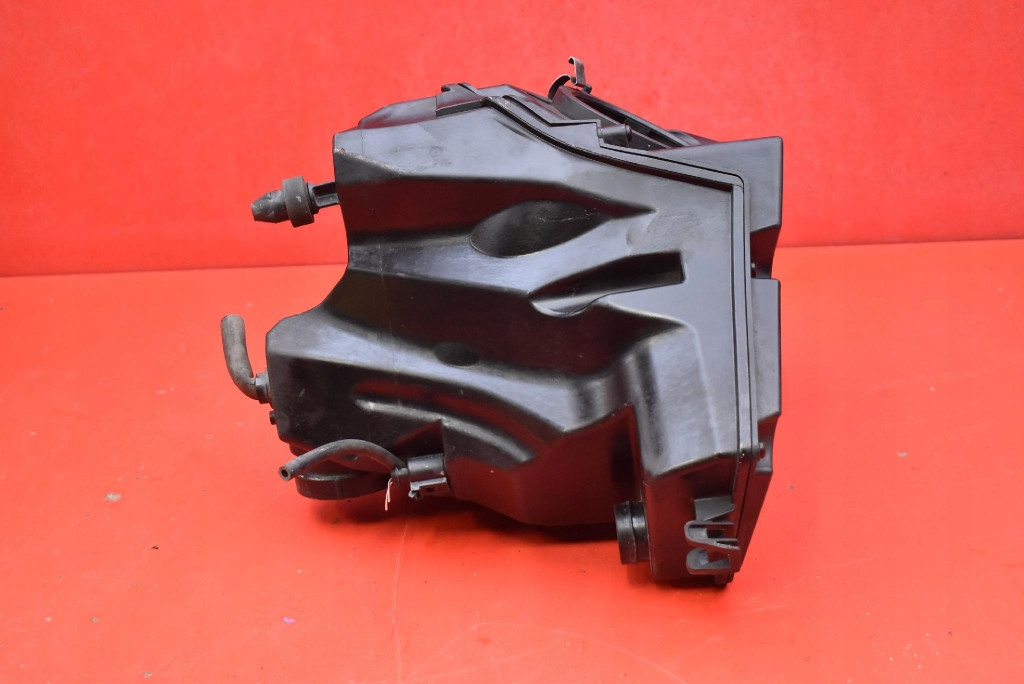 Корпус фільтра повітря 8k0133843d audi a5 8t 3.0 tdi 240 km 07-11 в Україні