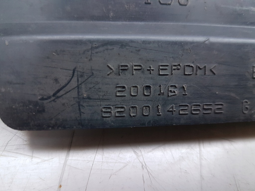 фото №6, Направляющая молдинг бампера левая 8200142652 - megane ii