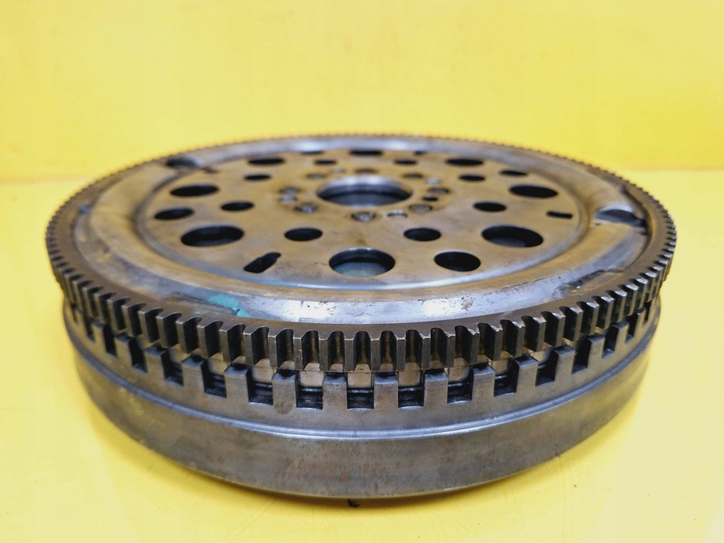 фото №13, Зчеплення комплект маховик з двома масами колесо маховик b20702304 mercedes w168 1.7 cdi nr2