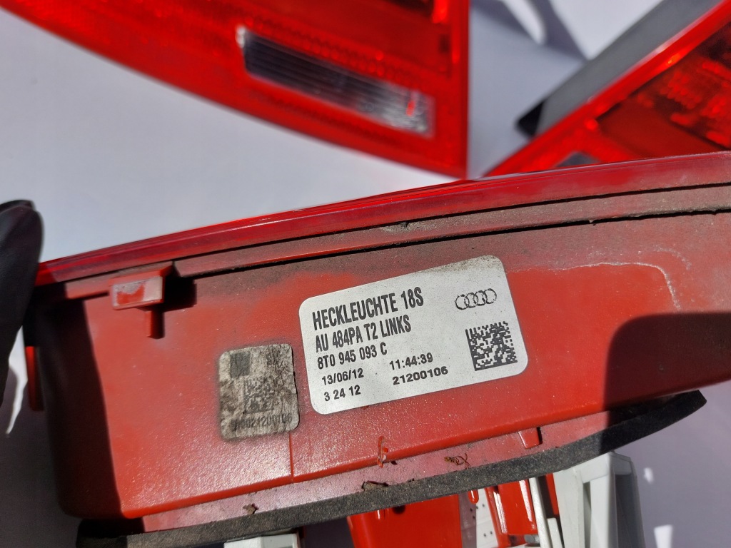 A5 8t рестайлинг  фонари задний  led 8t0945094c 8t8945096f с Разборки