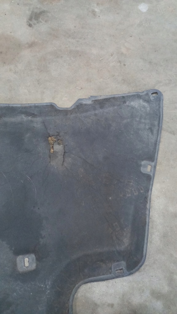 фото №3, Wygłoszenie капот volvo xc90 06-12r