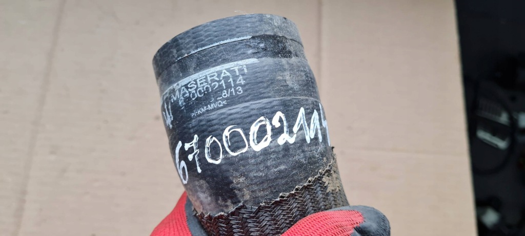 Maserati quattroporte vi шланг пабтрубок  шланг интеркулер 3.8 v8 670002114 Недорого