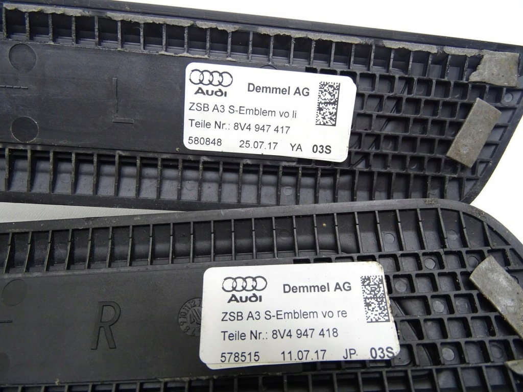 Накладки progowowe левая правая подсвечиваемые 8v4947417 audi a3 8v рестайлинг  s-line Доставка