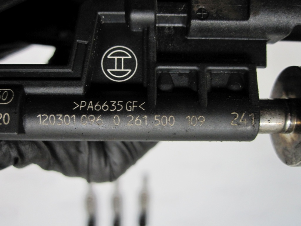 Bmw 1 f10 f20 2.0 b 12r. 245km 7597870 0261500109 120301096 форсунка Недорого