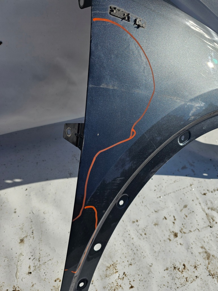 Купить Крыло  audi q3 2 83a 19- правый  перед передний hybrid гибрид