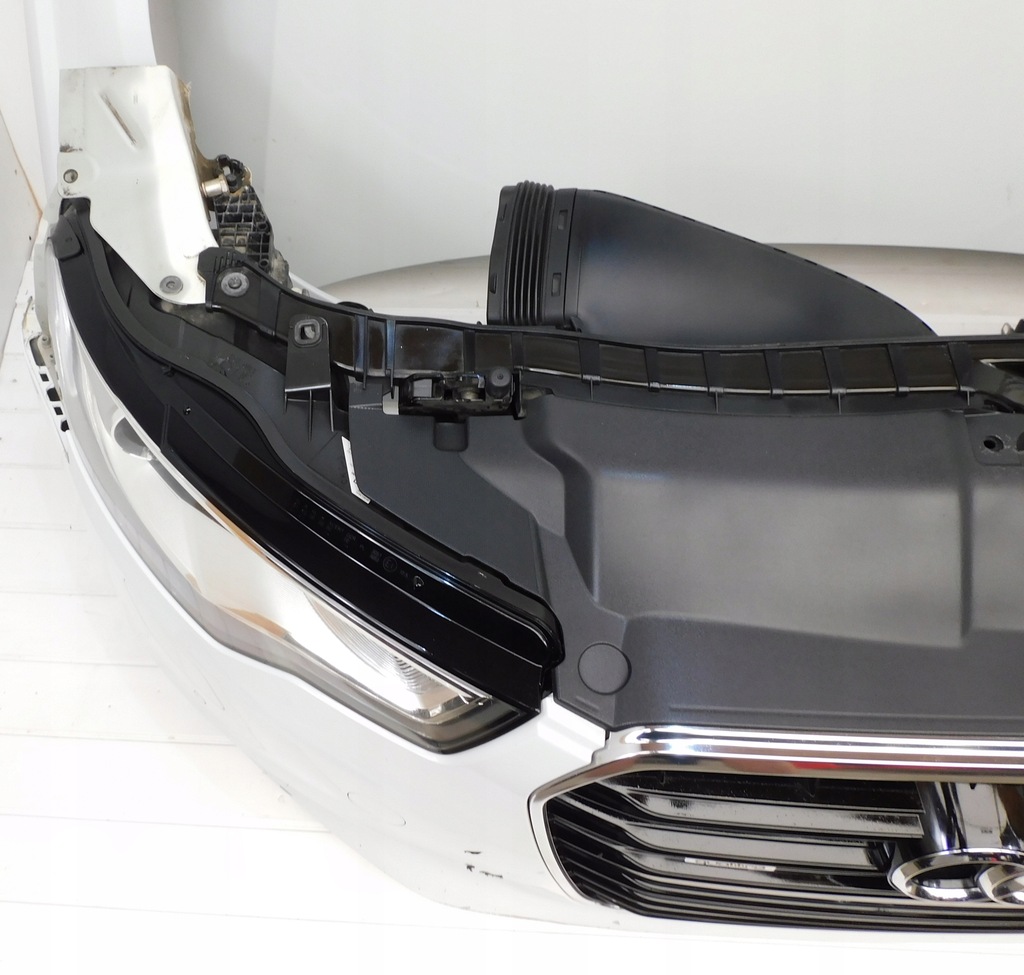 фото №9, Audi a6 c7 4g kompletny перед бампер лампы капот