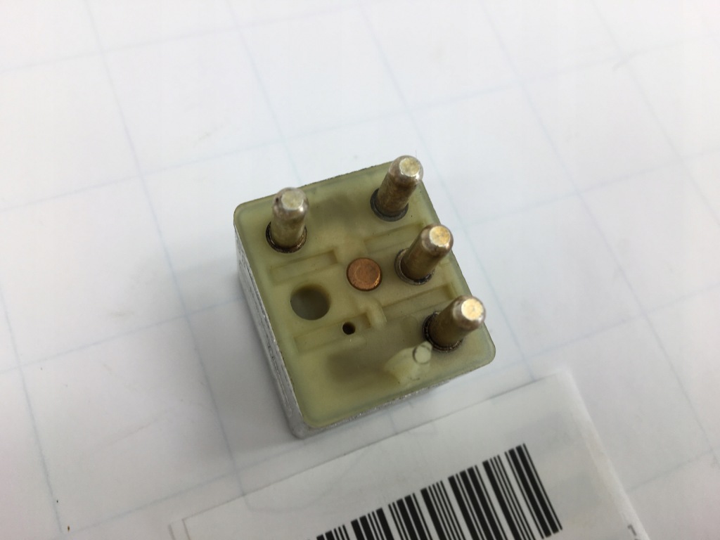 Реле odcięcia насоса топлива mercedes w140 s-klasa 0015428319 899869 Недорого