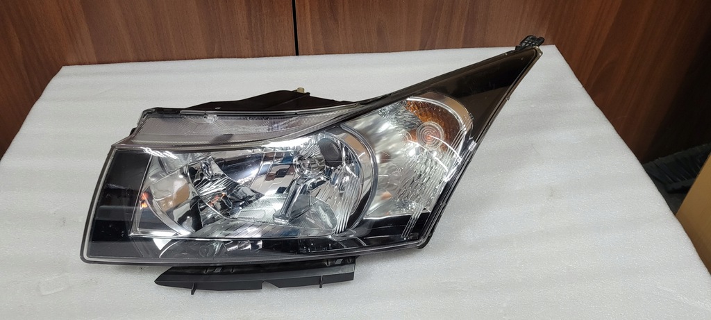 фото №1, Лампа левая перед chevrolet cruze eu