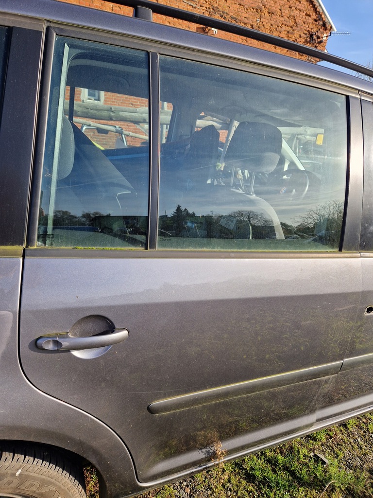 фото №1, Volkswagen touran 03-06 дверь правый задняя