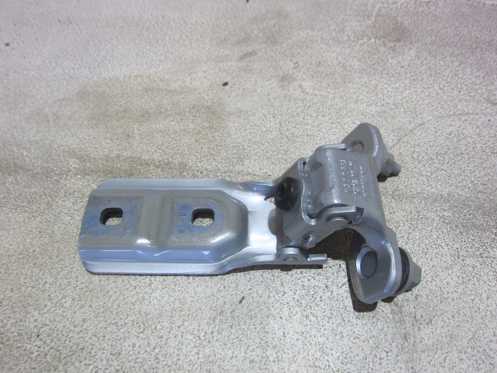 фото №8, Bmw x1 f48 петля задний крышки левый правый задняя петли серебристый 7350832