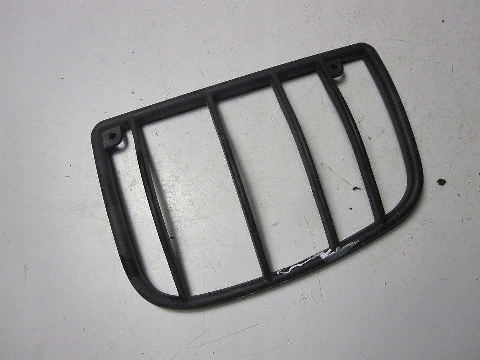 фото №1, Решётка защита лампы задняя правая land rover freelander 00r