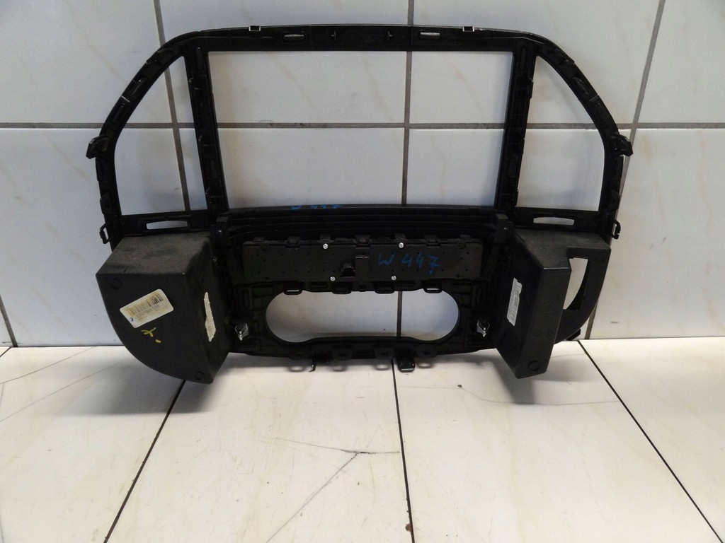 фото №5, Mb vito w447 2014 рамка панель радіо консолі передньої a4476890647