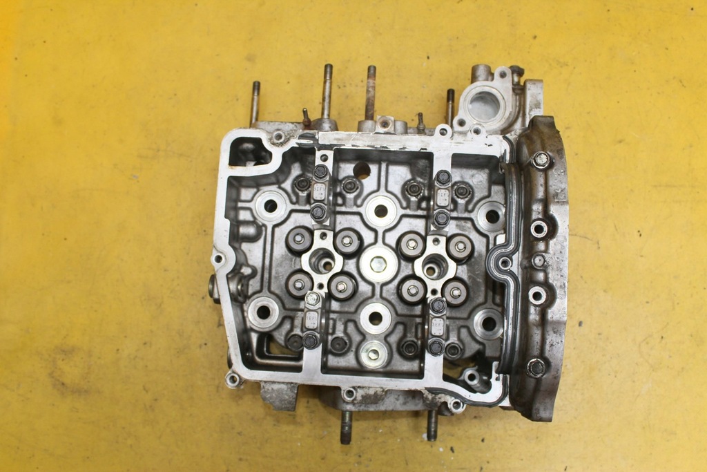 фото №12, Головка правая 2.0 d legacy iv rh104t20d ee20z