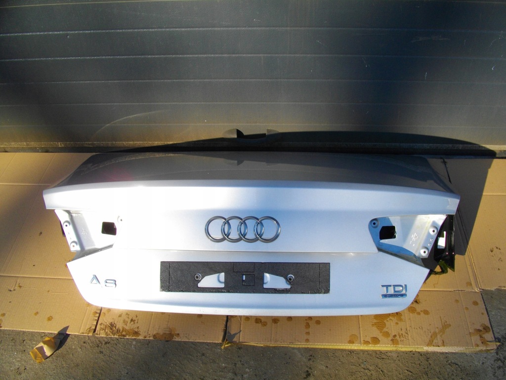 фото №1, Audi a8 d4 4h крышка багажника