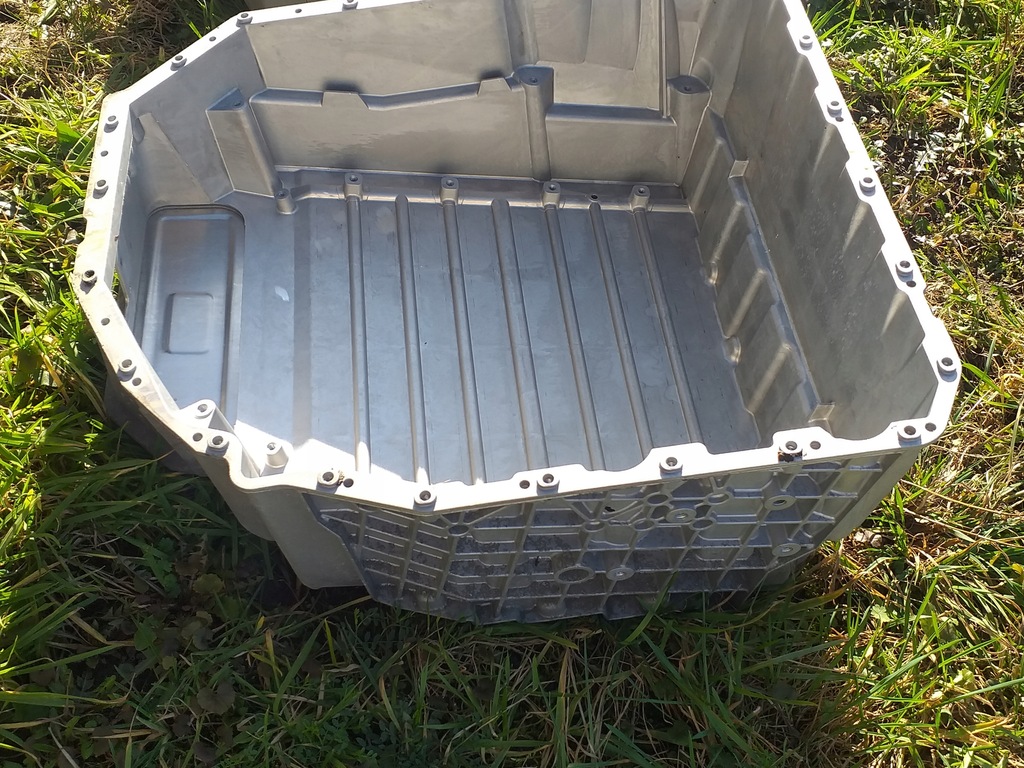 фото №14, Bmw g12 g30 корпус захист акумулятор 8614092 + прокладка