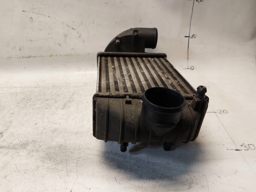 Audi a4 b5 fl інтеркулер 2.5 tdi радіатор Оригінал