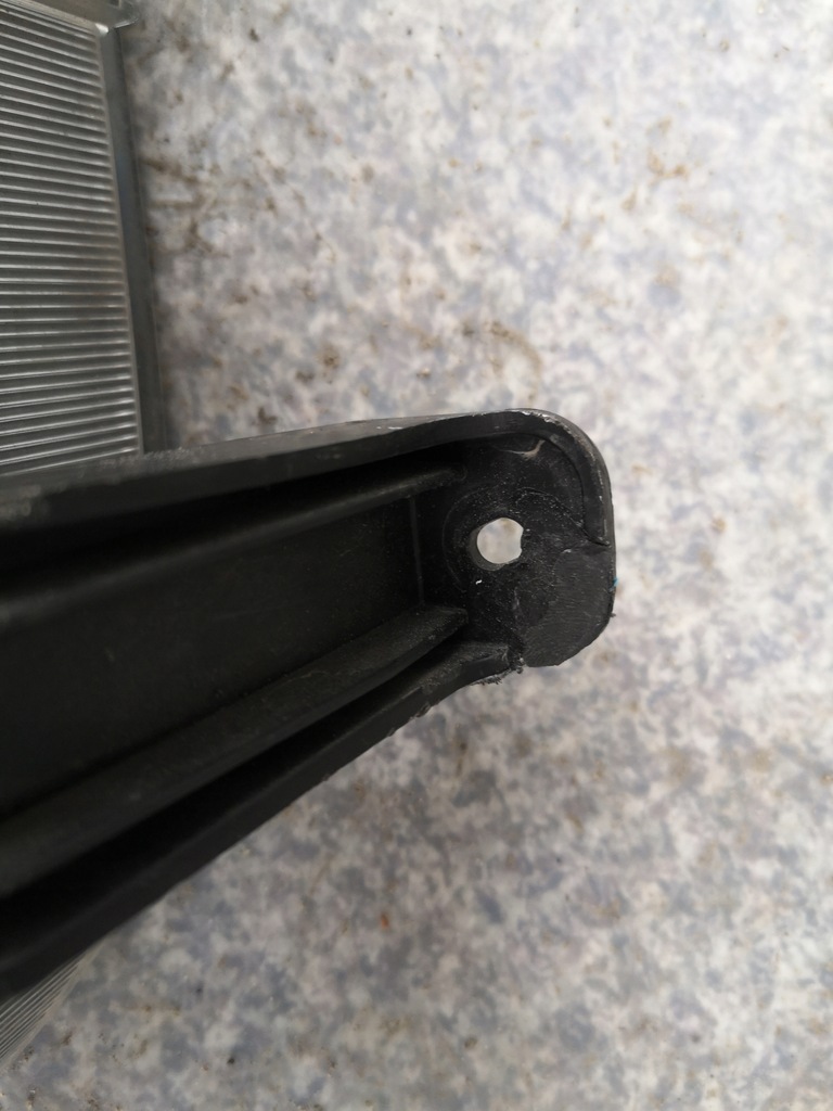 фото №8, Hyundai ioniq 16- противотуманная фара drl правый левый