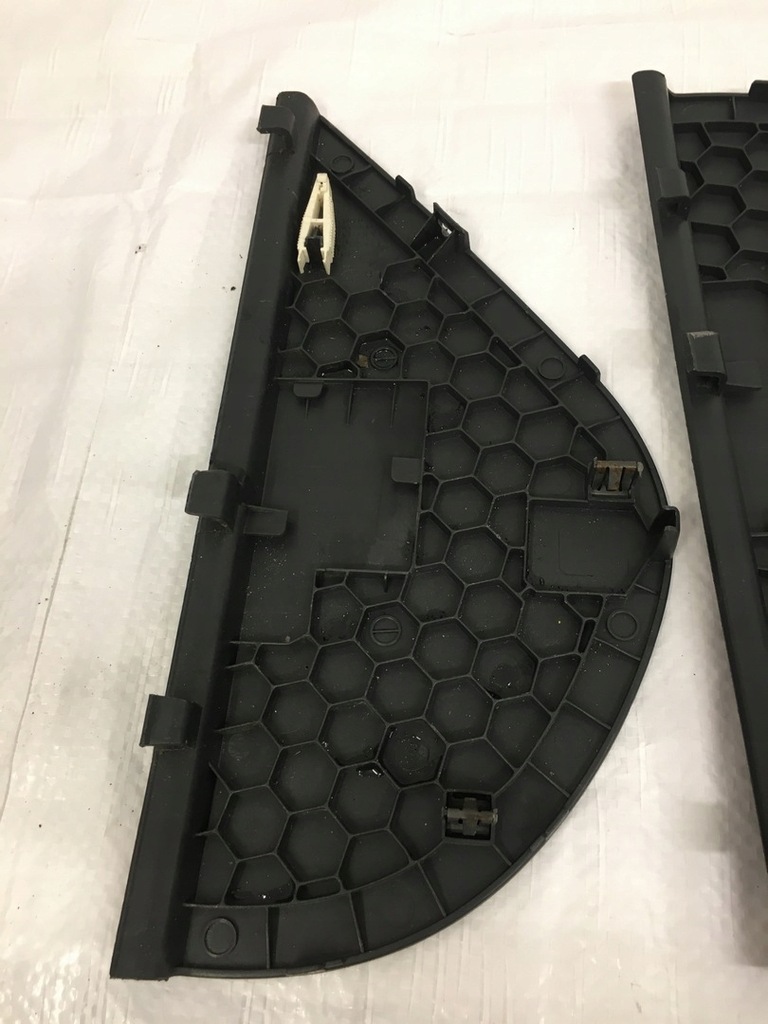 фото №10, Заглушка консоли панели vw polo 9n 6q0858218f