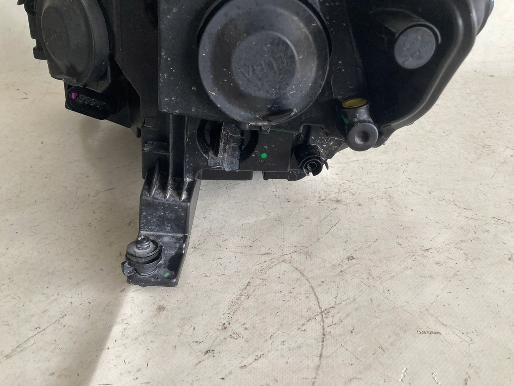 фото №11, Фара галогенный двойной правый оригинальный номер vw caddy 2k8941006d