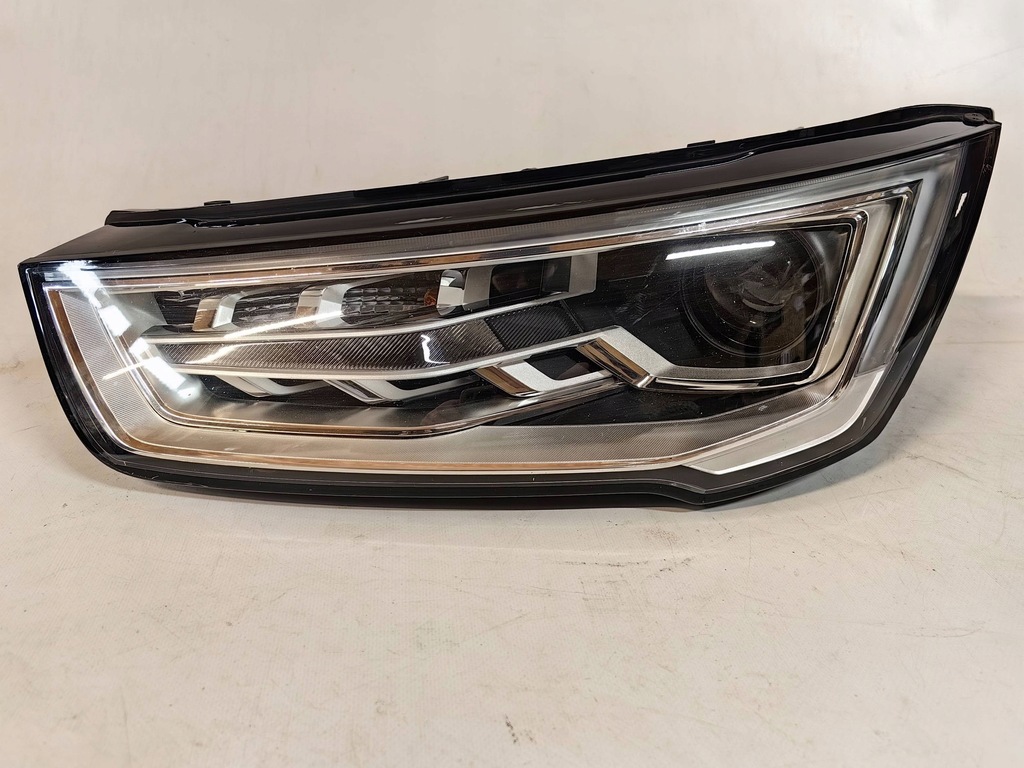 фото №1, Audi a1 8x lift - ксенон левая cała polecam