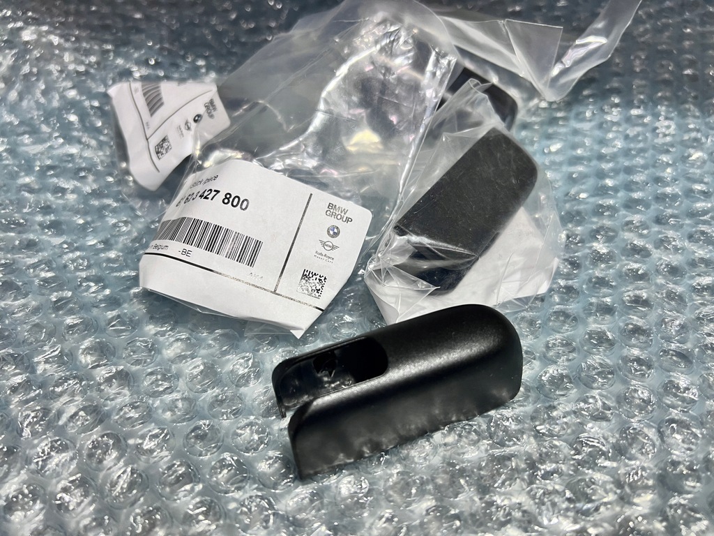 фото №1, Bmw e83 заглушка рычага дворники 61623427800