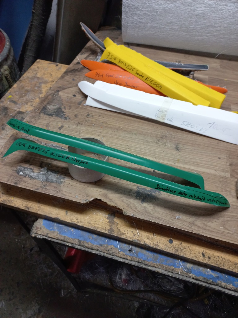 Накладки на фари bmw e36 зразок rieger вузькі зелені foto в Україні