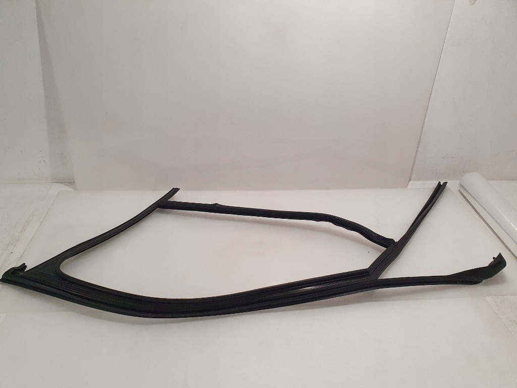 фото №8, A6 c7 молдинг стекло дверь прокладка рамка дверь левый перед 4g0837440