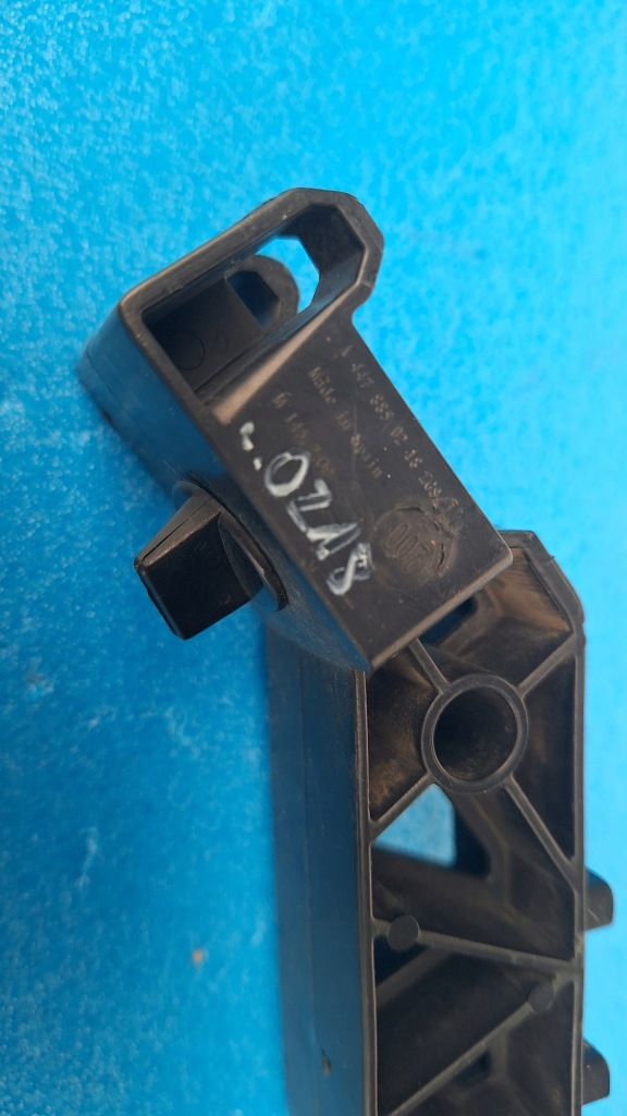 фото №7, Mercedes vito w447 кронштейн бампера правый