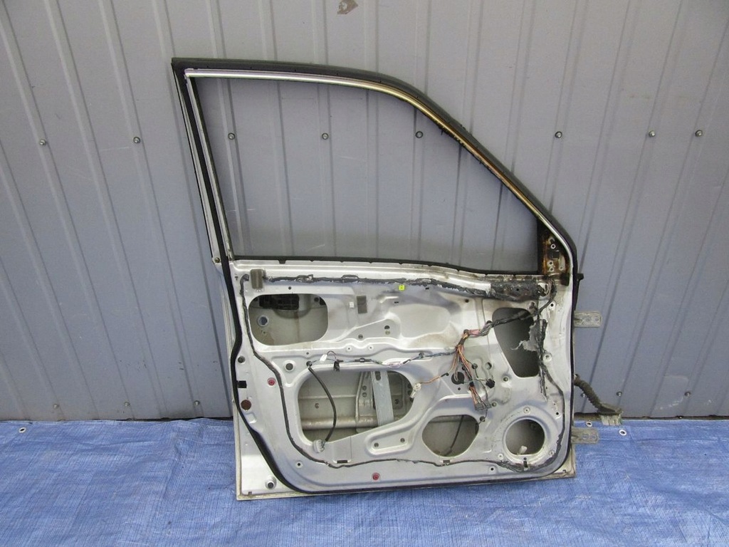 фото №11, Suzuki grand vitara i 2002 дверь левая перед полный