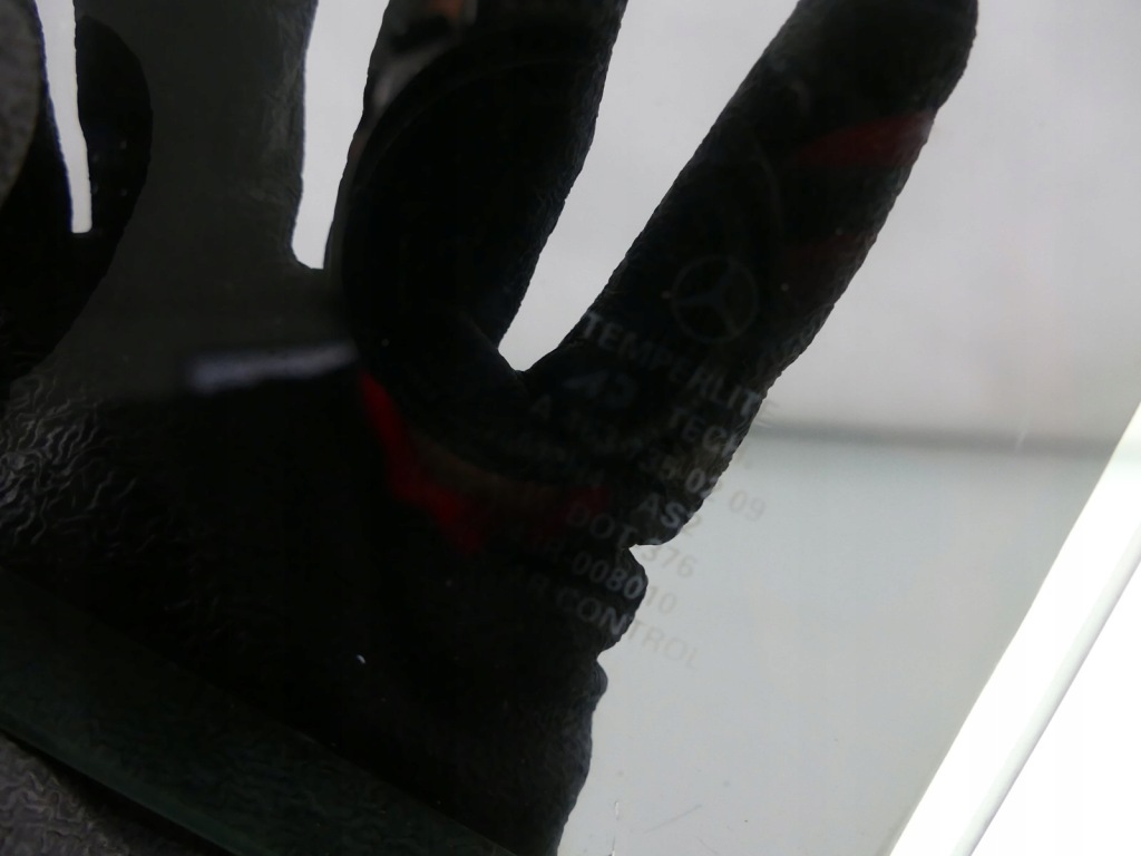 Mercedes ml w163 скло двері малий правий задній Недорого