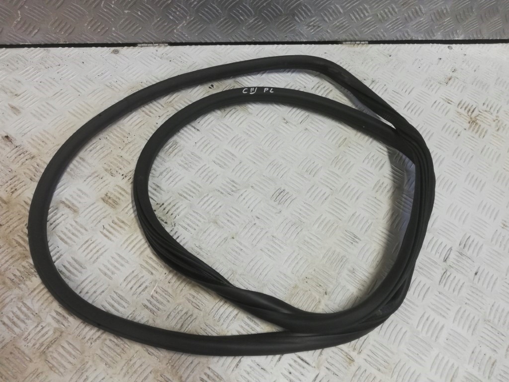 фото №1, Citroen c3 iii 16- прокладка дверь левый перед