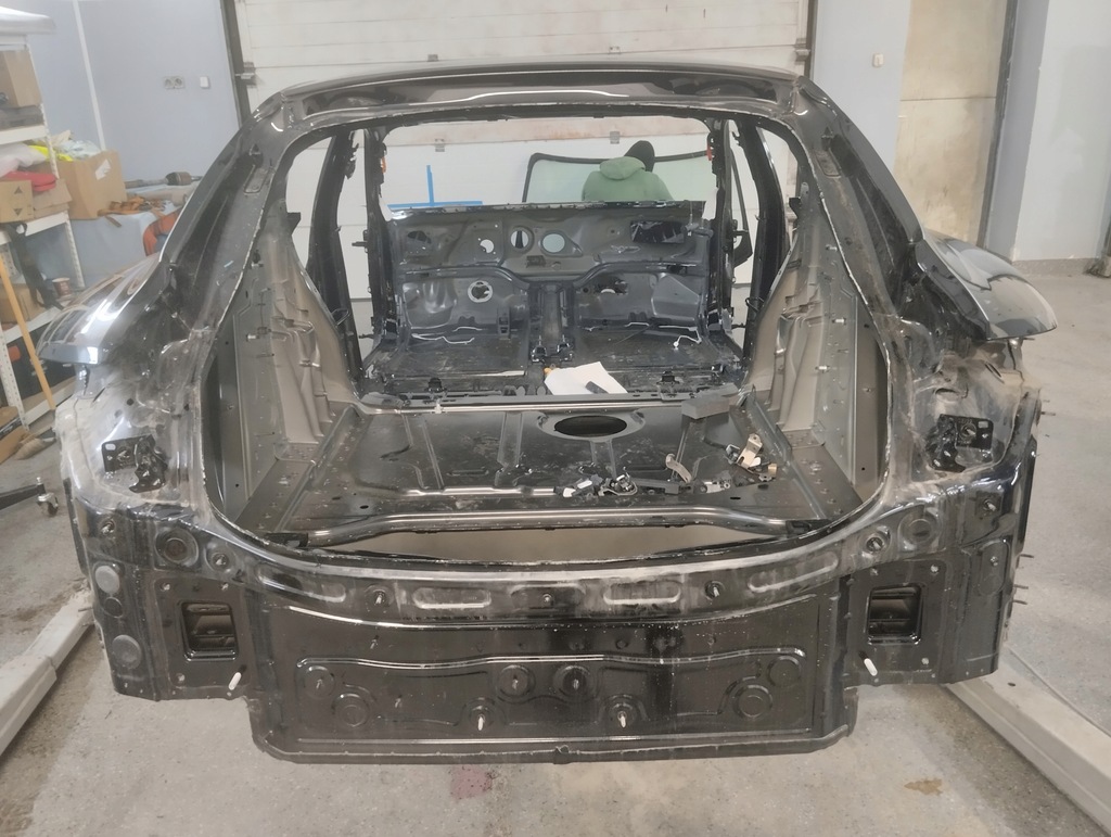 фото №7, Porsche taycan turismo cross задняя четверть