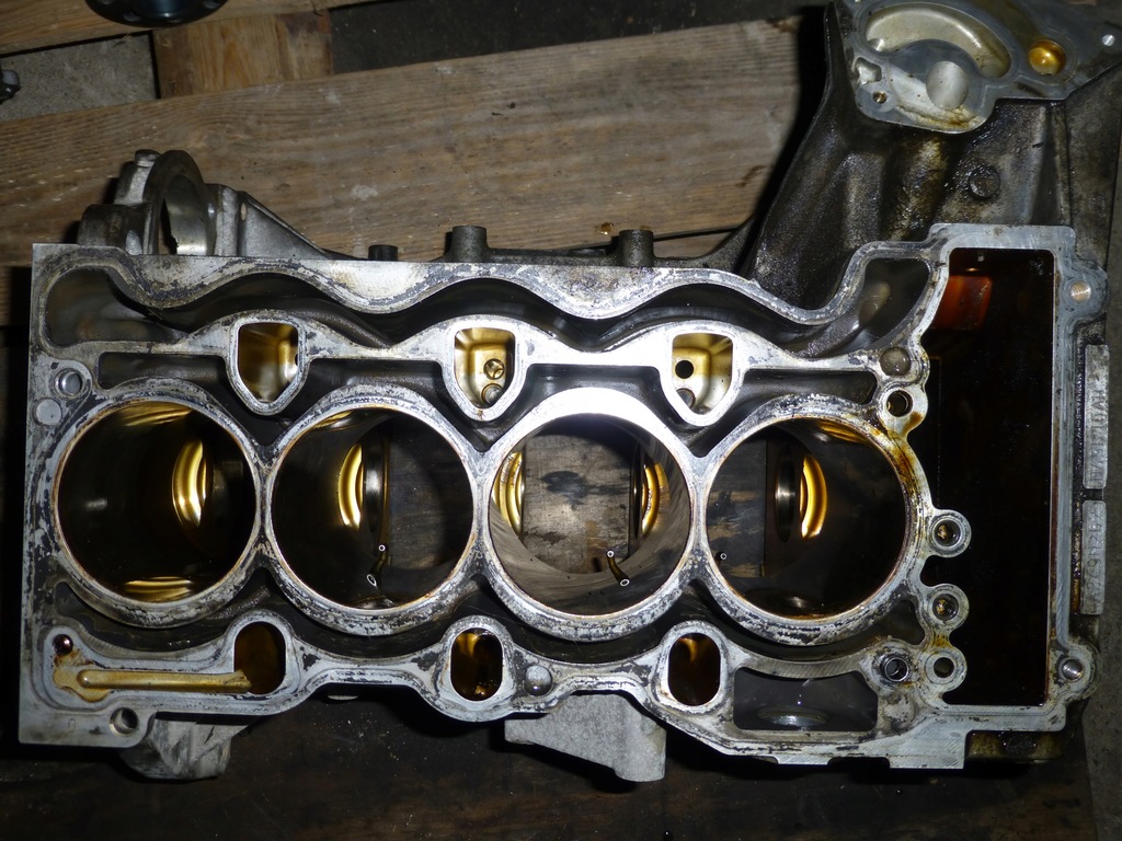 фото №8, Блок двигуна 7523170 bmw e87 n45b16a