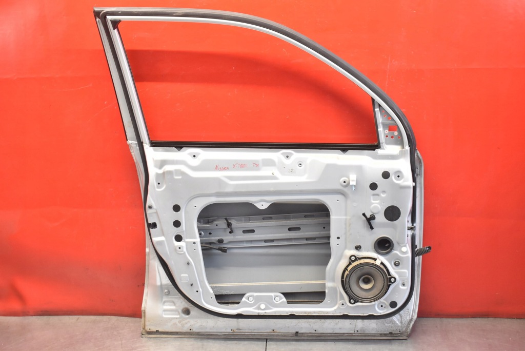 фото №14, Дверь левая перед передние серебристый nissan x-trail 2 ii t31 07-13