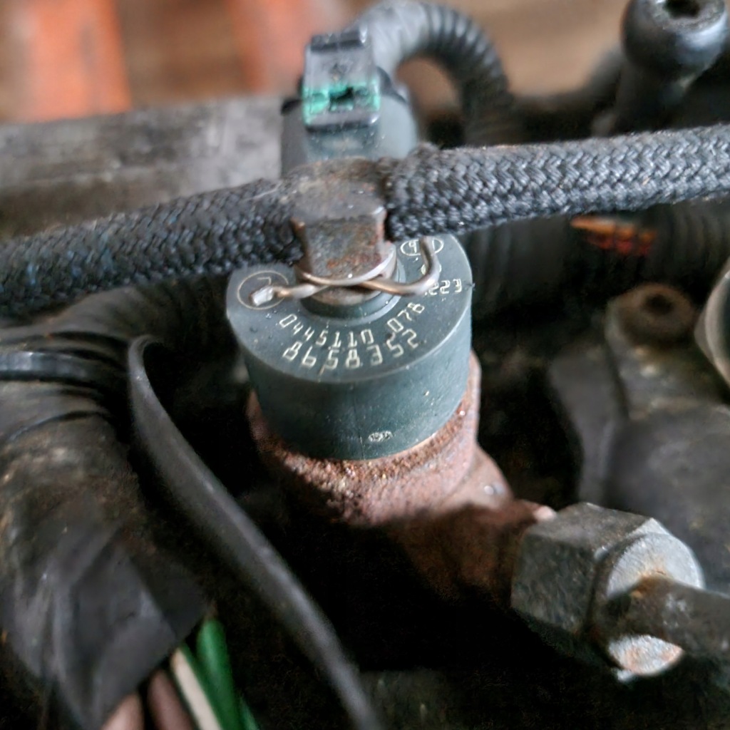 Купить Двигатель volvo s60 v70 2.4 d5 163km d5244t комплектный  с оборудование