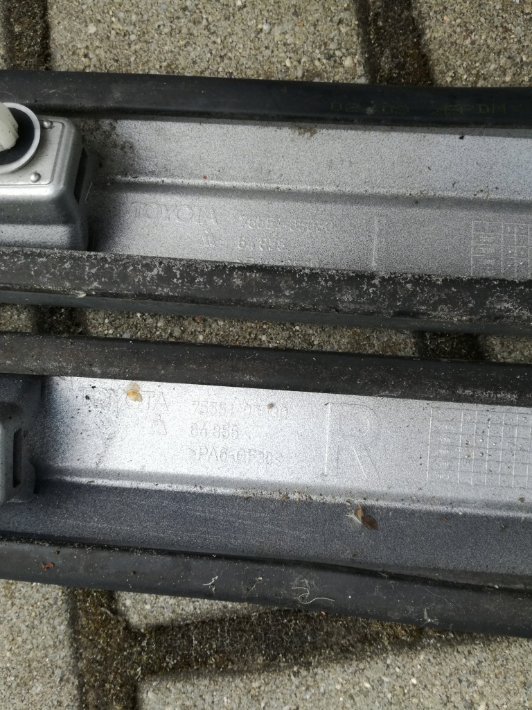 Toyota avensis 3 t27 універсал накладки дахові 75551-05030 75552-05030 Київ