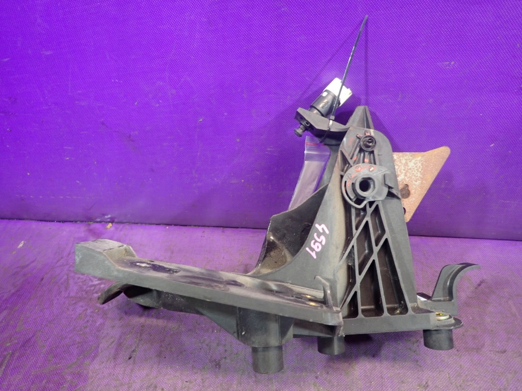 фото №5, Renault vel satis 05-09 lift педаль гальма 8200003537