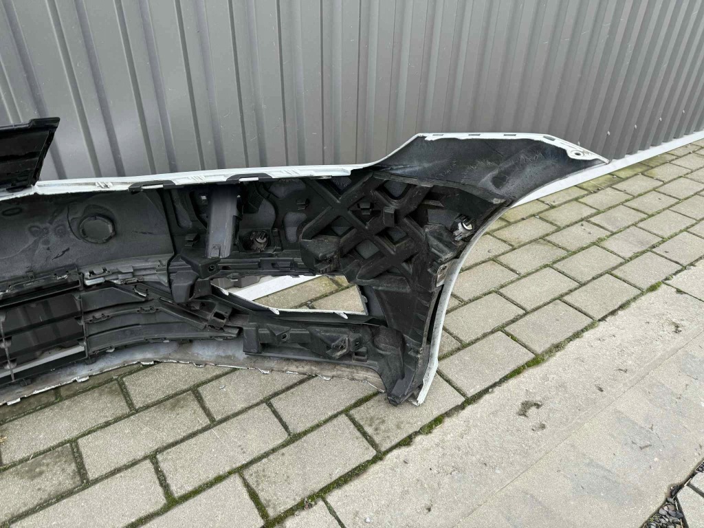 Vw golf vii рестайлінг  бампер перед передній lc9a 16-20 sprysk. pdc радар Зі Шроту