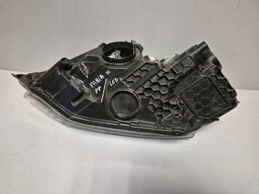 фото №7, Skoda fabia 3 iii 14- лампа правая перед led 6v1941016b повреждённая