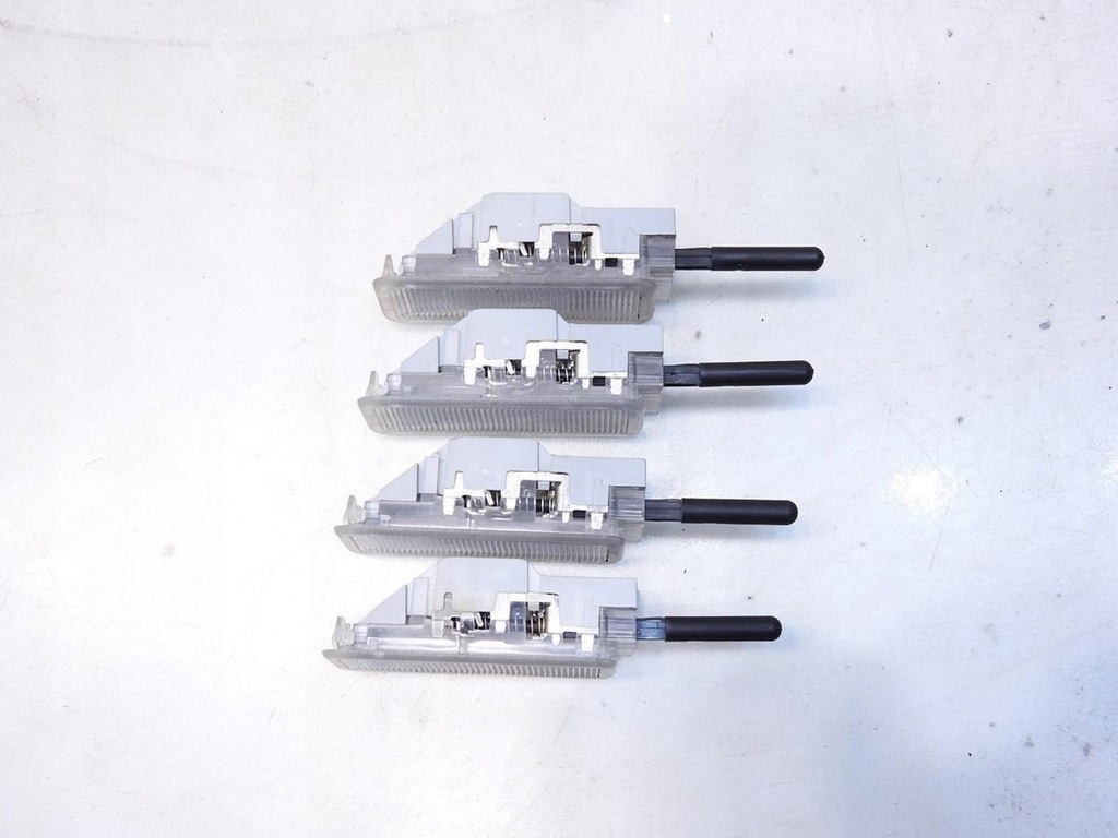 фото №8, Лампа освітлення бардачка c4 grand picasso i