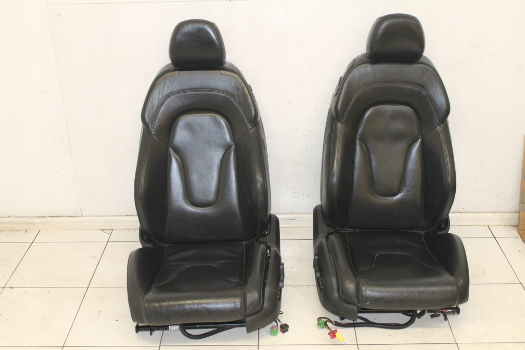 фото №2, Audi r8 420 06- сиденья audi r8 чёрные кожа eu