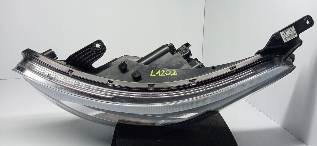 фото №14, Hyundai i20 ii 14- лампа фара левый перед обычная 92101-c8000