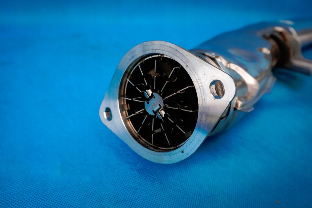 Катализатор scr bmw x5 g05 lci x6 g06 xdrive30d b57d30b 18307926301 7926301 Цена