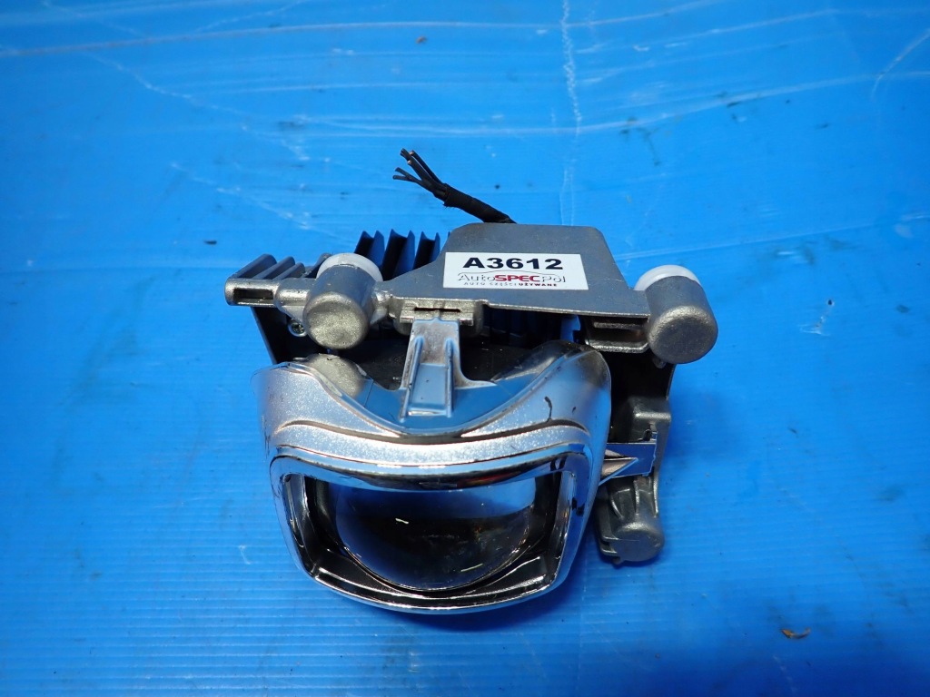 Купити Лінза ліва перед audi q7 full led matrix ліхтарі