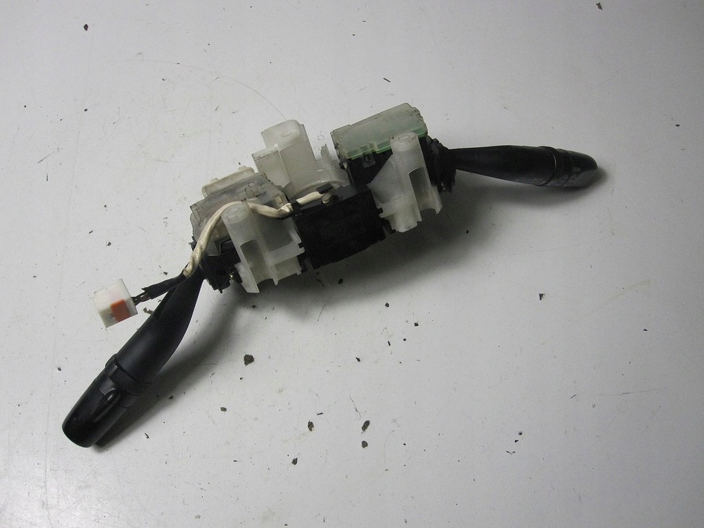 фото №10, Переключатель комбинированный переключатели mazda 6 2002r