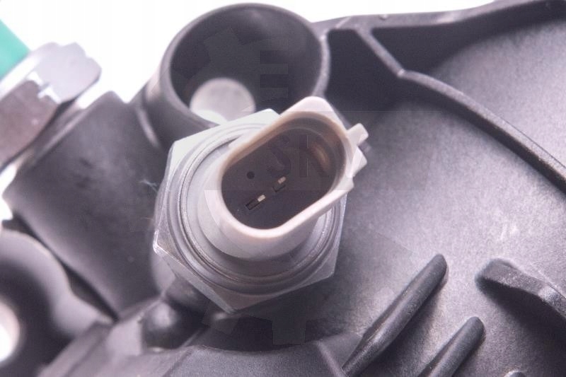 Радиатор масла audi a3 q3 seat leon skoda Оригинал