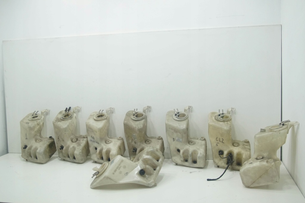 фото №1, Бачок омивача mercedes cl w215