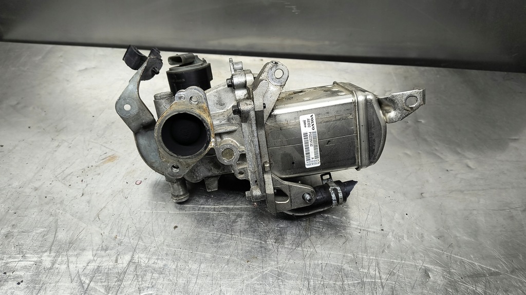 фото №5, Volvo 2.0 d радиатор выхлопных газов клапан egr 32225132