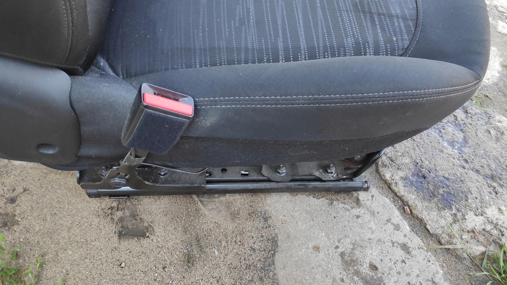 фото №6, Сидіння лівий перед eu peugeot 208 i